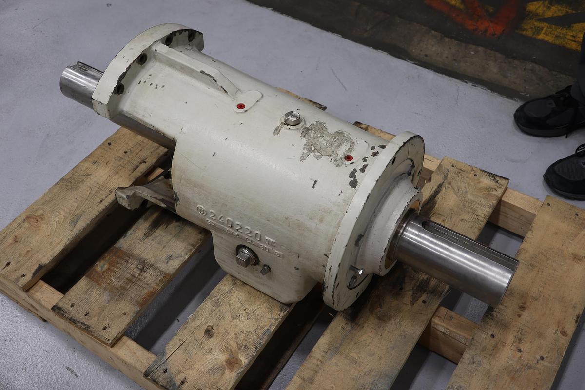 Refurbished Ahlstrom 2LRS-15 Rebuilt Pump Power End #47382