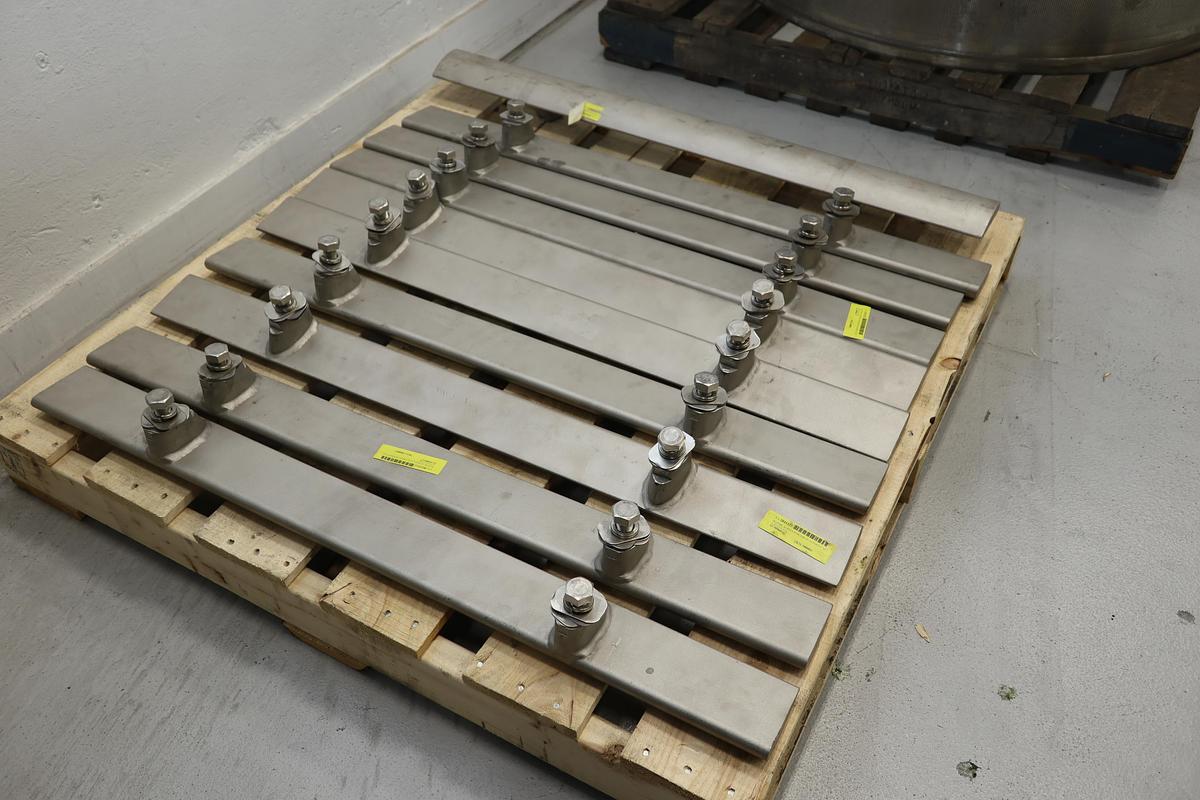 Unused Beloit M44 Pressure Screen Rotor Foils #47436