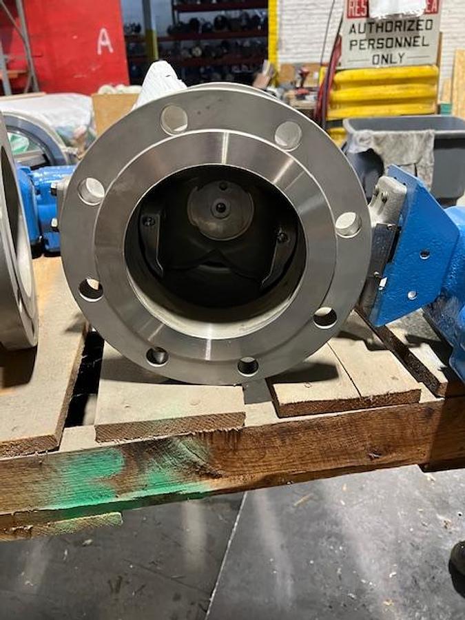 Refurbished Neles 6" Vee Ball Valve #44617