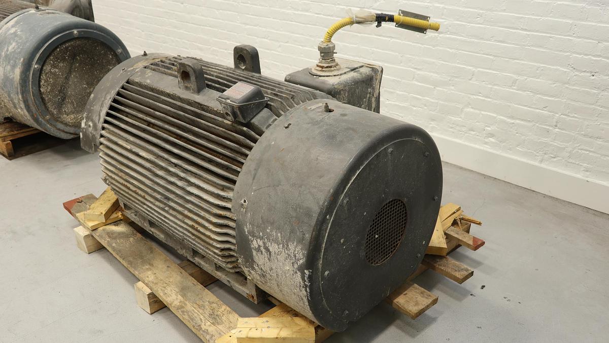 Used Toshiba NCZ3DK200L1S098 200 HP A/C Motor #46982