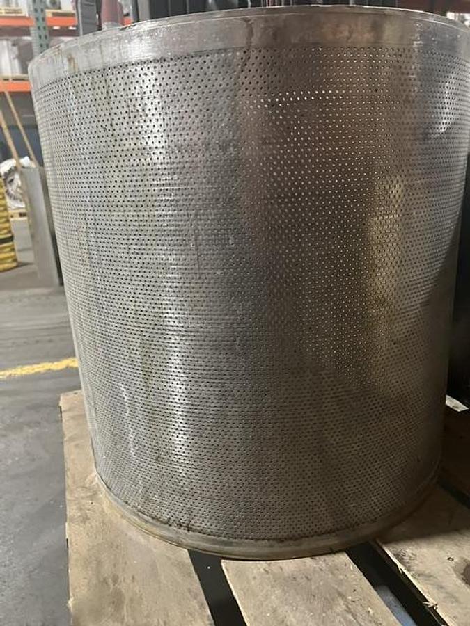 Used Bird 14 Stainless Steel Inner Pressure Screen with 0.098" Holes #29954