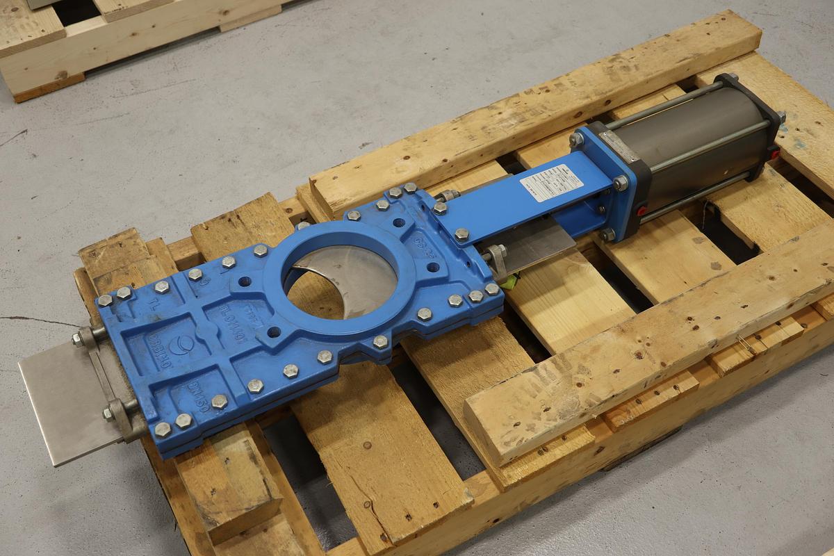 Unused Orbinox 6" Air Operated Thru-Gate Valve #47311