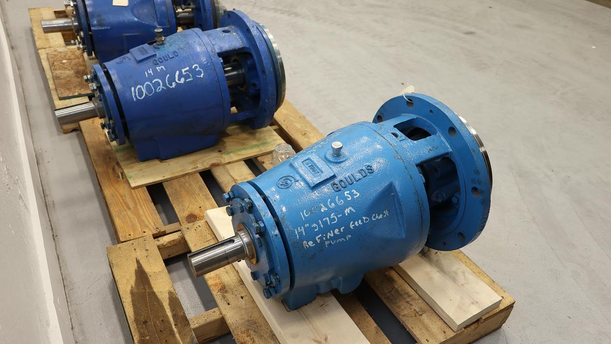Used Goulds 3175 M Power End With 14" Stainless Steel Stuffing Box #46920