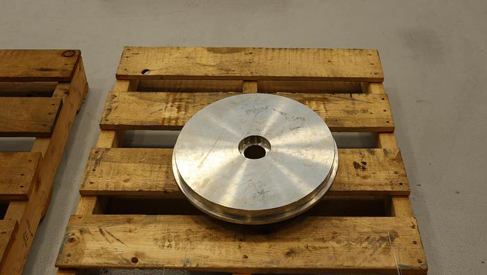 Used Goulds 3196 MT 13" Diameter Stuffing Box  #44957