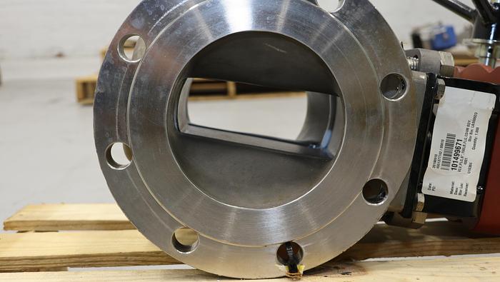 Unused Durco 6" Hand Operated Plug Valve #45850