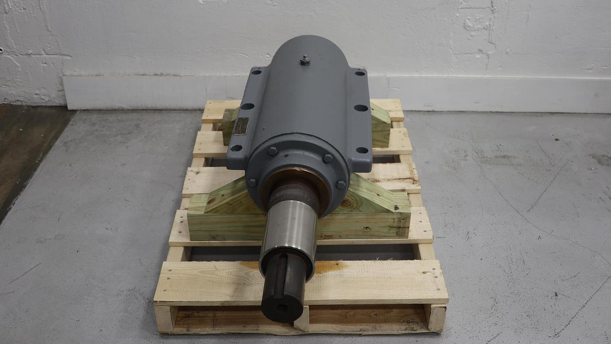 Refurbished Beloit DD4000 20"/24" Refiner Quill #47247