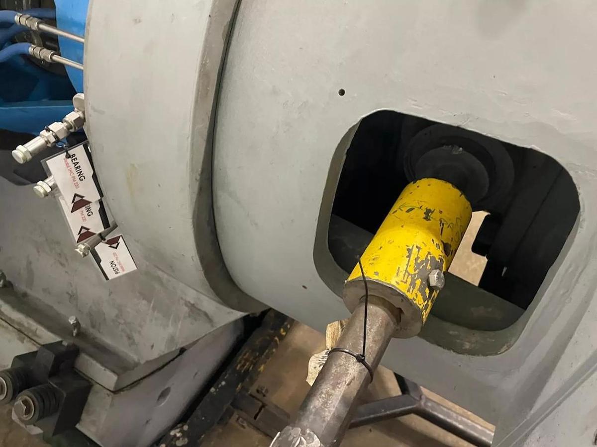 Used Andritz Sprout-Bauer 34 TF EMA lll Disc Refiner #46670