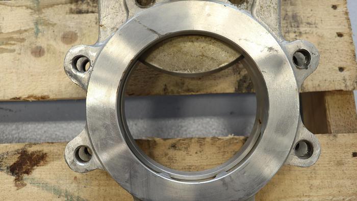 Used Flow Control 6" Hand Operated Knife Gate Valve #45938