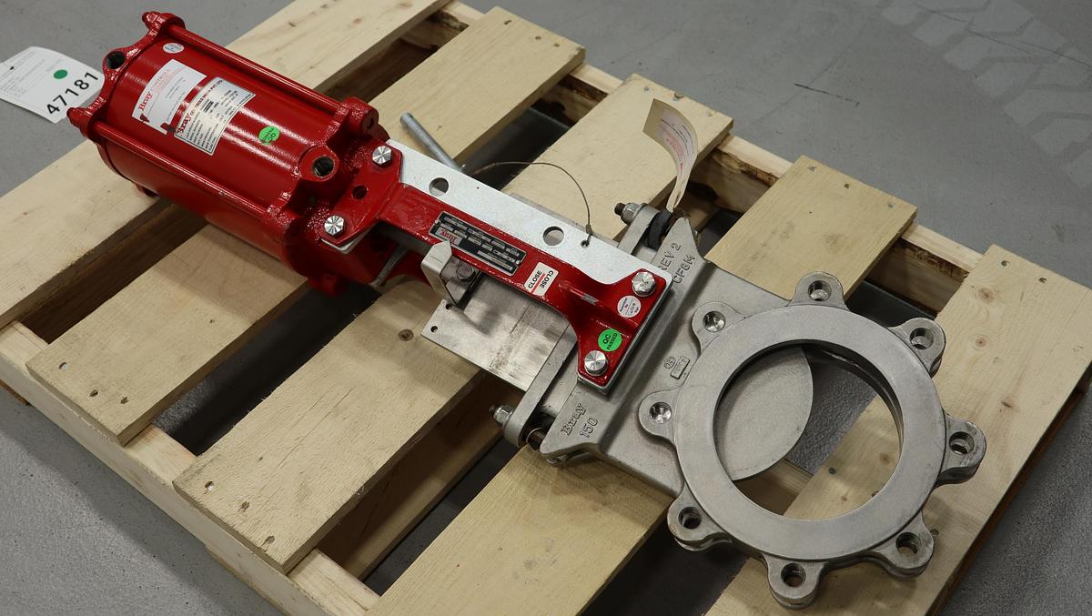 Unused Bray 6" Air Operated Knife Gate Valve #47180