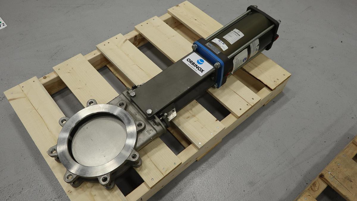 Unused Orbinox 8" Cylorbexet-08.0 Air Operated Knife Gate Valve #47270