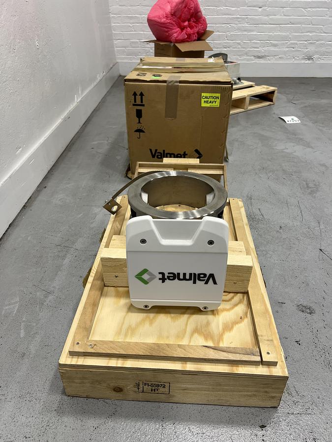 Unused Valmet MCA FT-200/8 Microwave Consistency Transmitter, Size 8" #47254