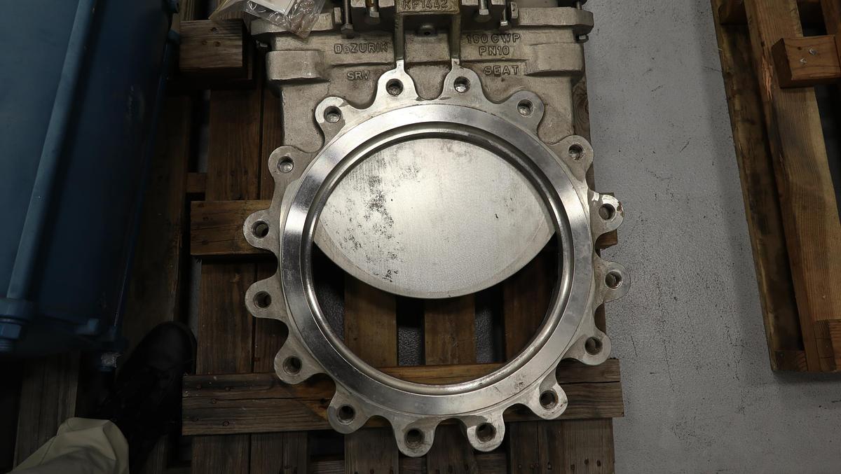 Unused Dezurik 16" Air Operated Knife Gate Valve #47276