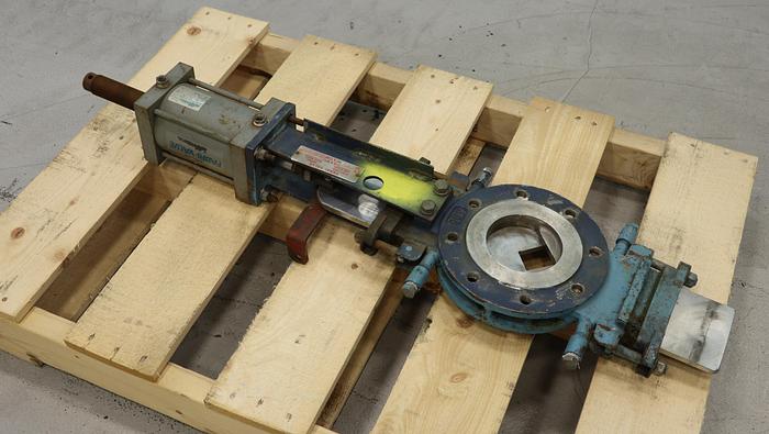 Unused Fabri-Valve 39R316V 4" Air Operated Thru-Gate Valve #46523