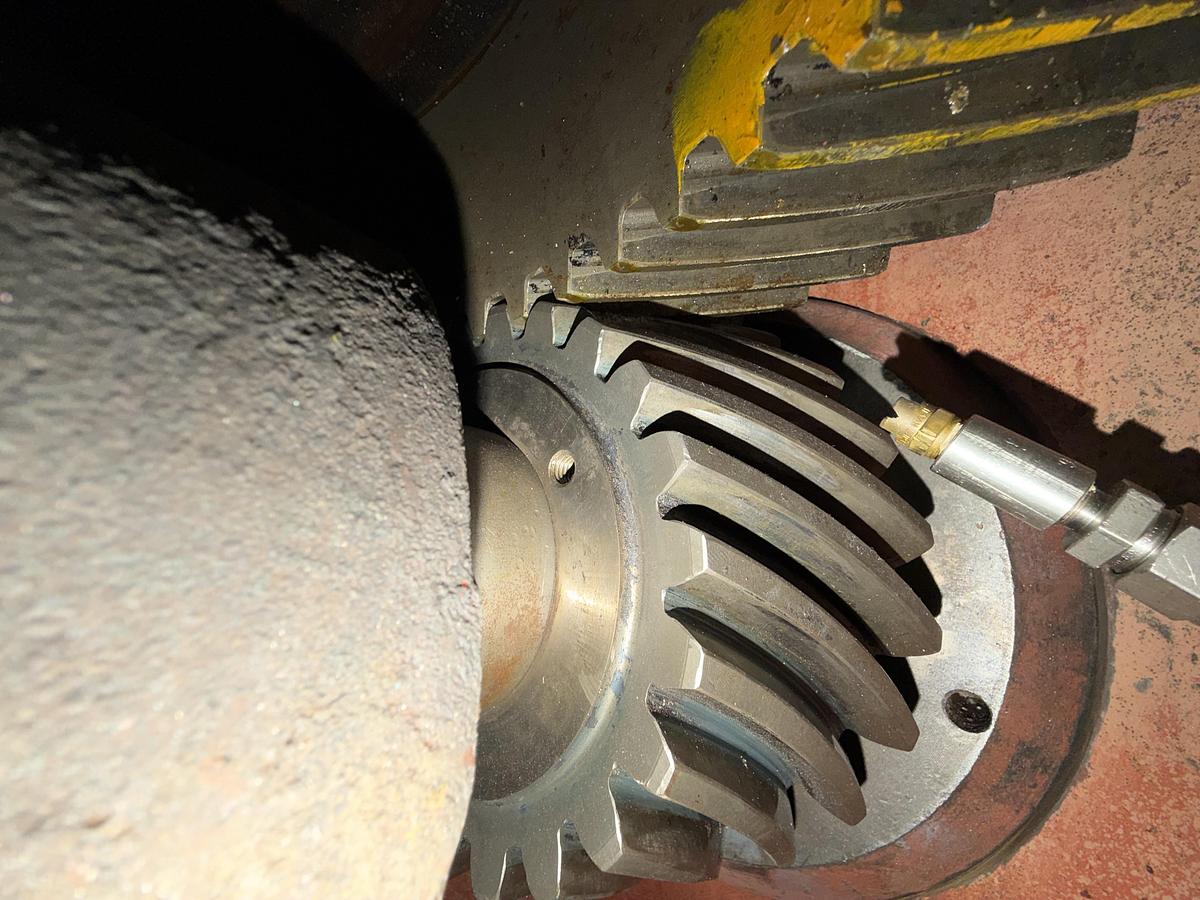 Used Beloit Model 350V Shark Pulper Drive With Rotor & Extraction Plate #47066