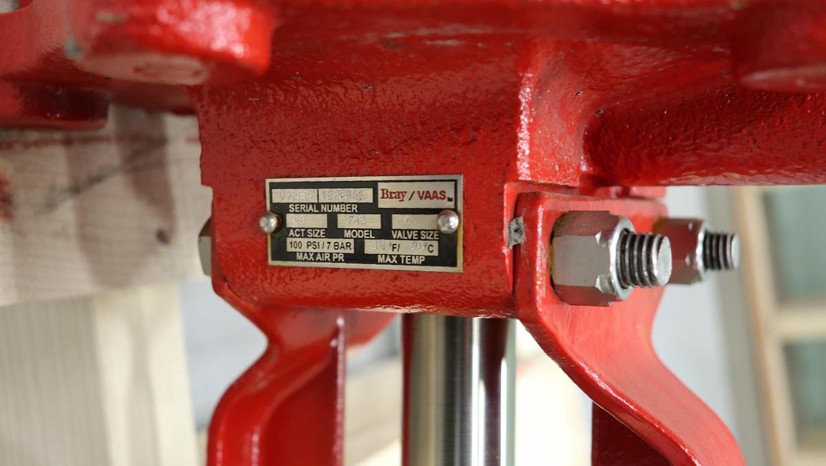 Unused Bray 6" Air Operated Knife Gate Valve #47181