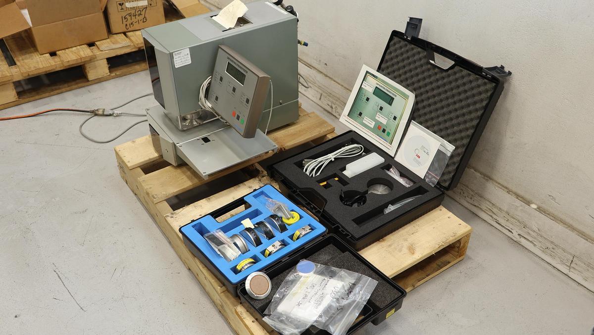 Used L&W Burst Tester #45363