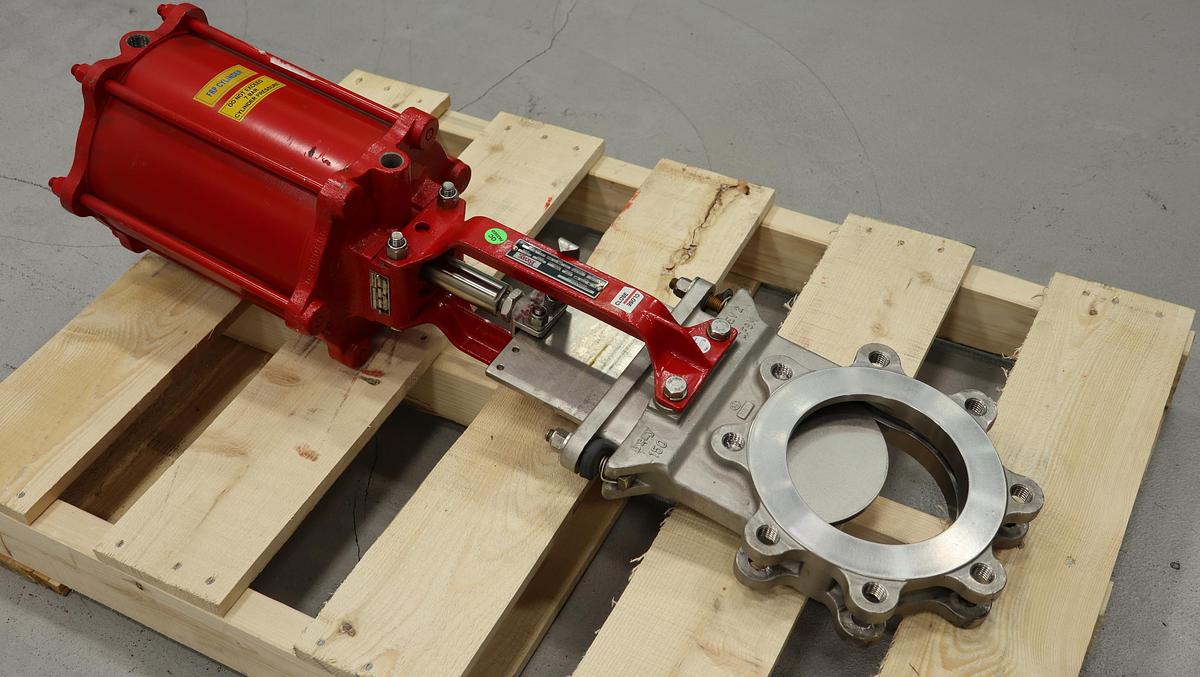 Unused Bray 6" Air Operated Knife Gate Valve #47181