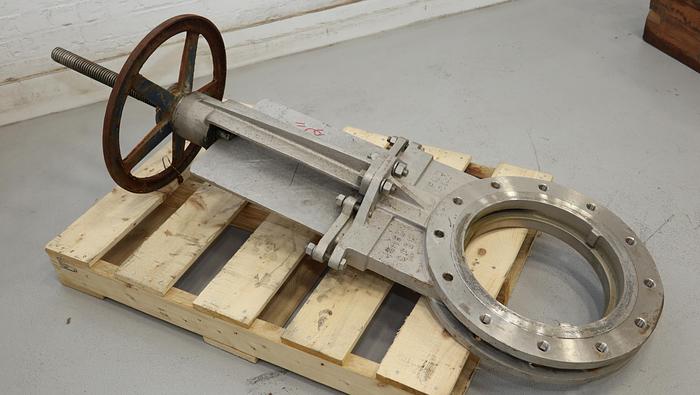 Unused FNW 12" Hand Operated Knife Gate Valve #46356