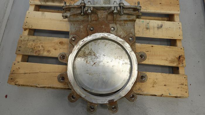 Used Fabri-Valve 14" Hand Operated Knife Gate Valve #46271