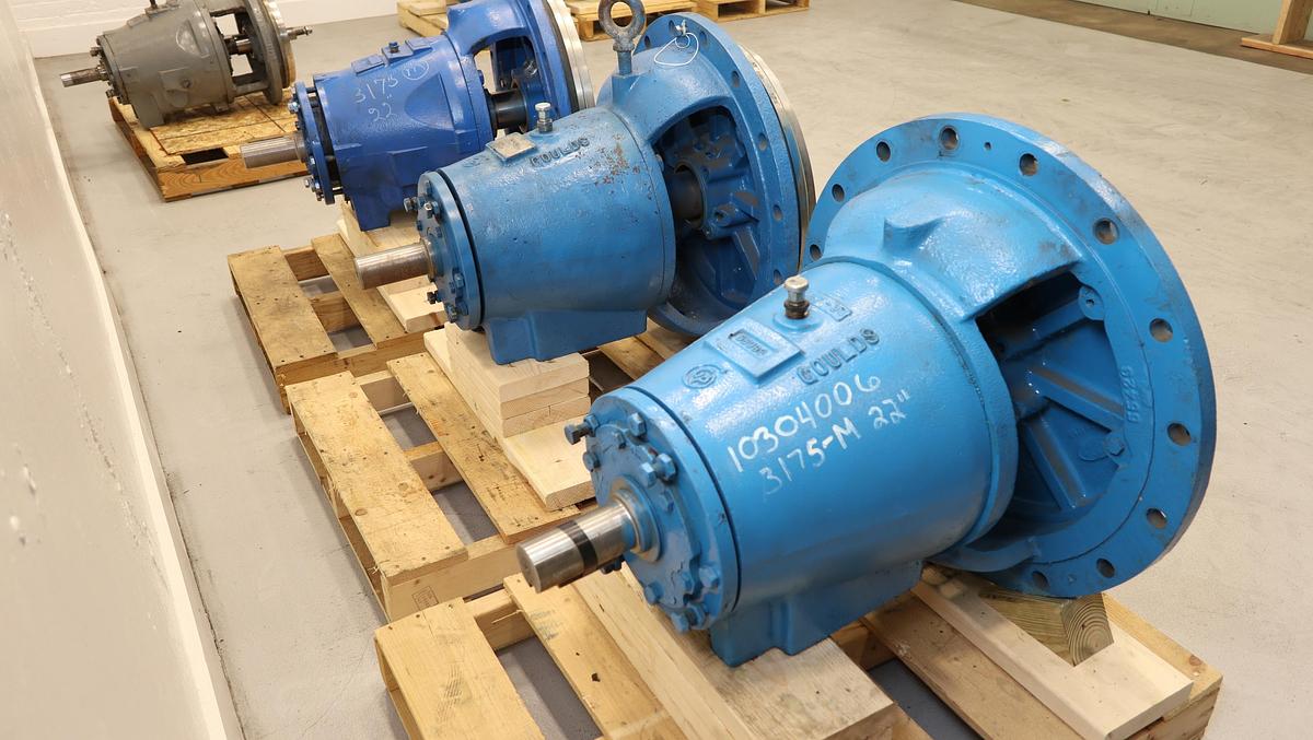 Used Goulds 3175 M Power End With 22" Stainless Steel Stuffing Box #46916