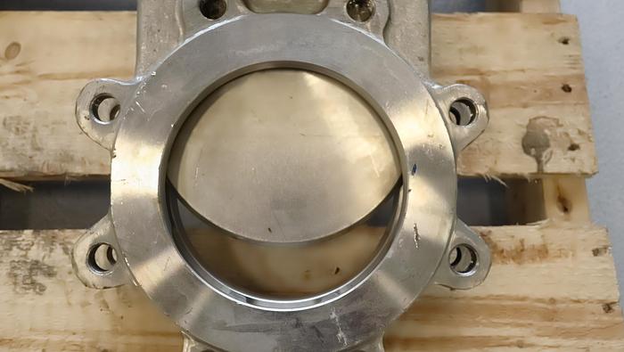 Used Flow Control 6" Hand Operated Knife Gate Valve #45936