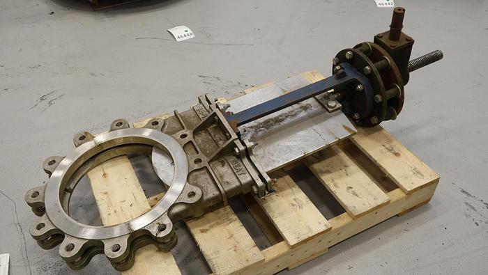 Used Flow Control Components 73B92 14" Hand Operated Knife Gate Valve #46437
