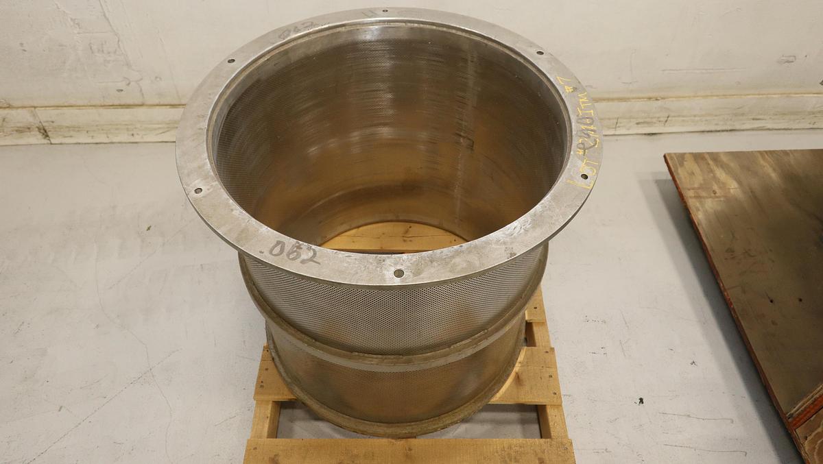 Used Black Clawson P24 Pressure Screen Basket #46549