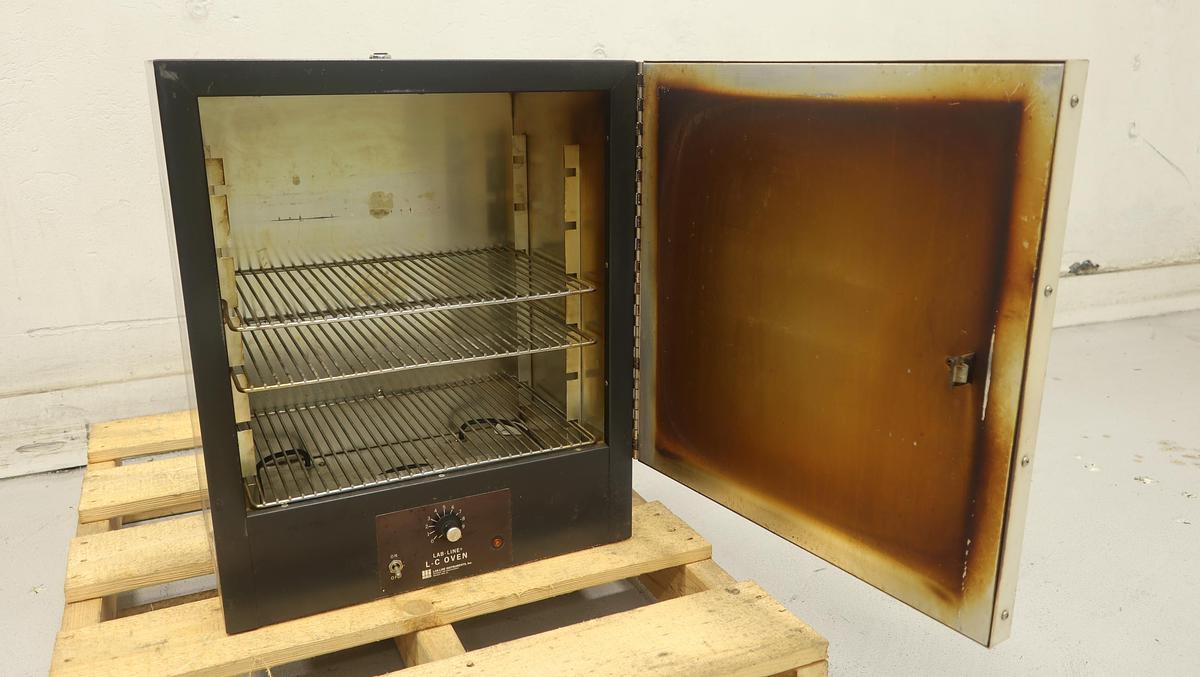 Used Lab-Line Instruments Inc. 3511 Lab Oven #46700