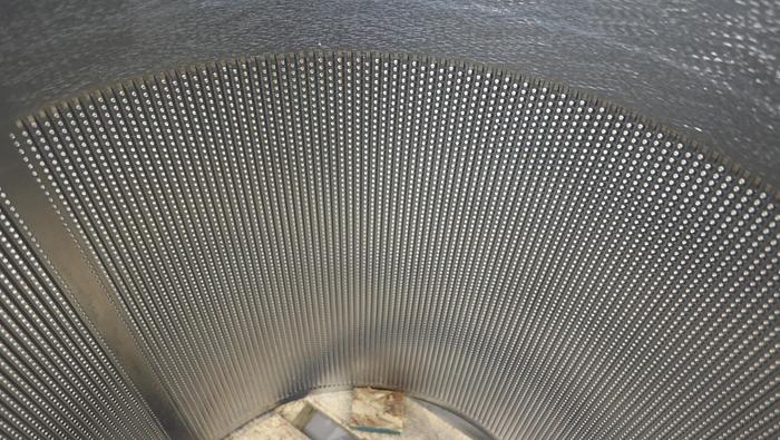 Unused Bird Model ST- 400 Stainless Steel Pressure Screen Basket With .094 holes,12.6% OA #46483