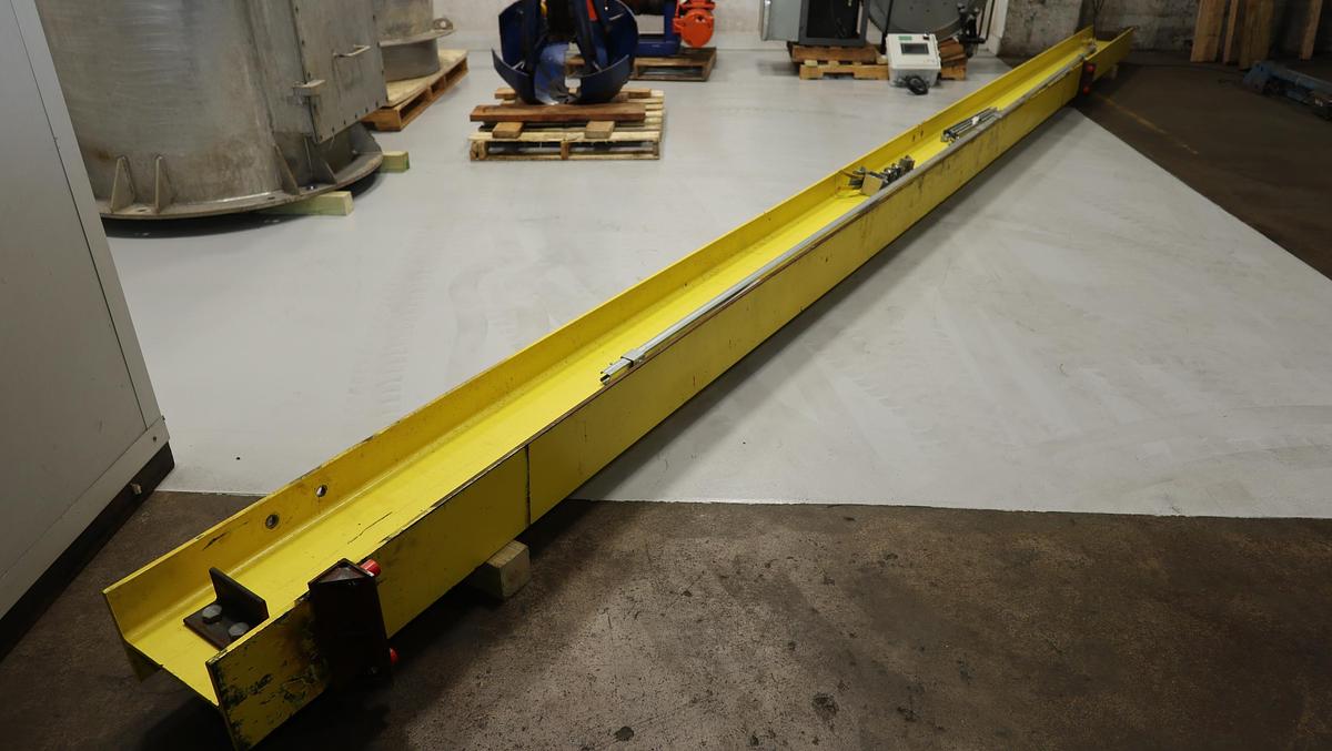 Used Andritz Saturn Monorail Hydraulic Grapple Hoist with SS Trash Tower #46206