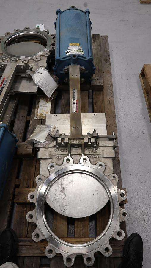 Unused Dezurik 16" Air Operated Knife Gate Valve #47276