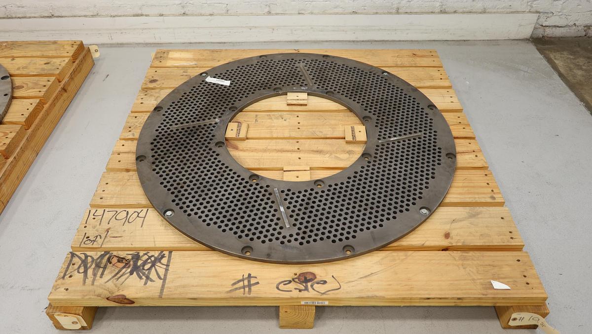 Used Black Clawson HP42-3000 Hydrapurge Extraction Plate #46563