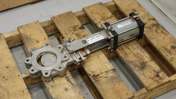 Used Fabri-Valve 4" Air Operated Knife Gate Valve #45538