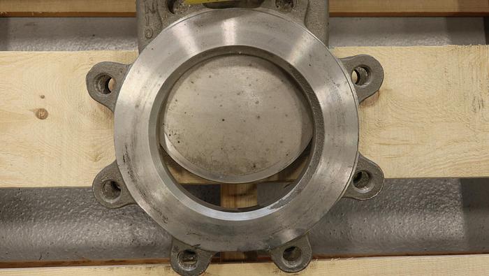 Used Dezurik 6" Hand Operated Knife Gate Valve #45941