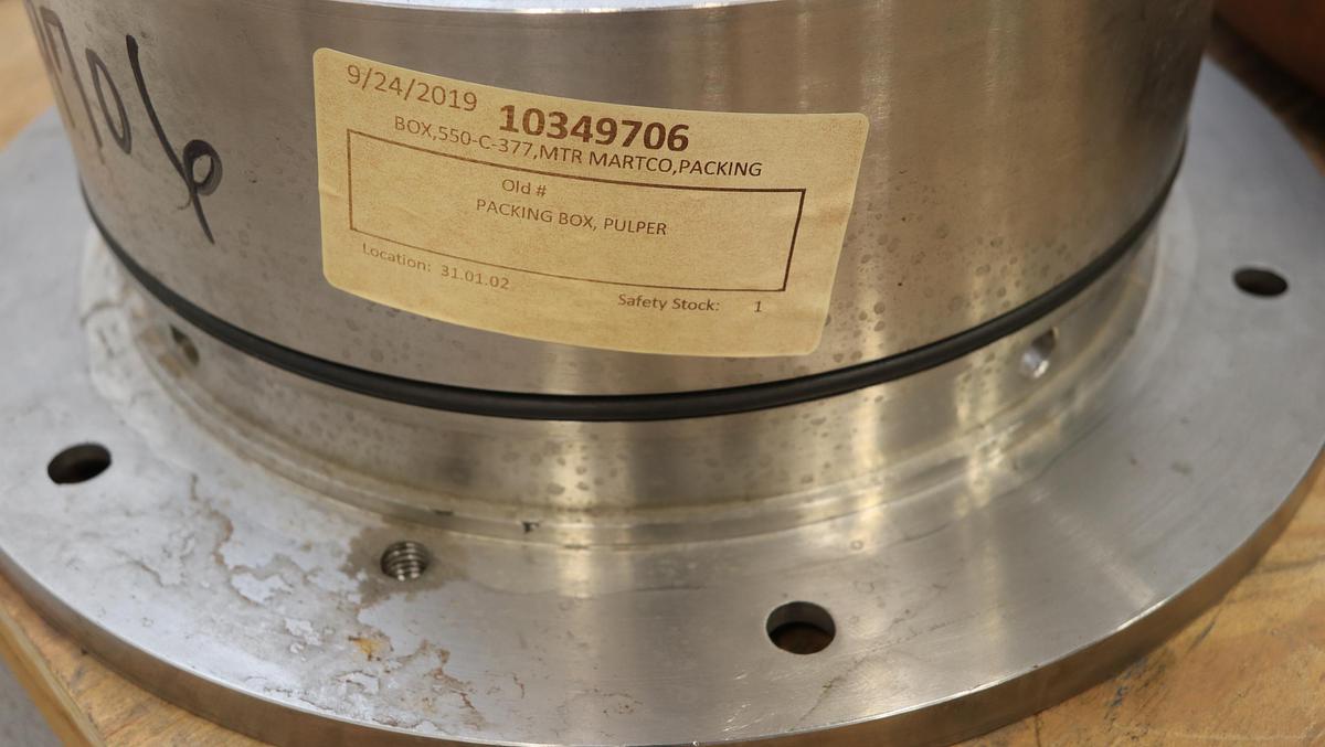 Unused Kadant/Black Clawson No.2 Pulper Drive Hub with Sleeve, Packing Gland, Lantern Ring, & Seal Box #47033