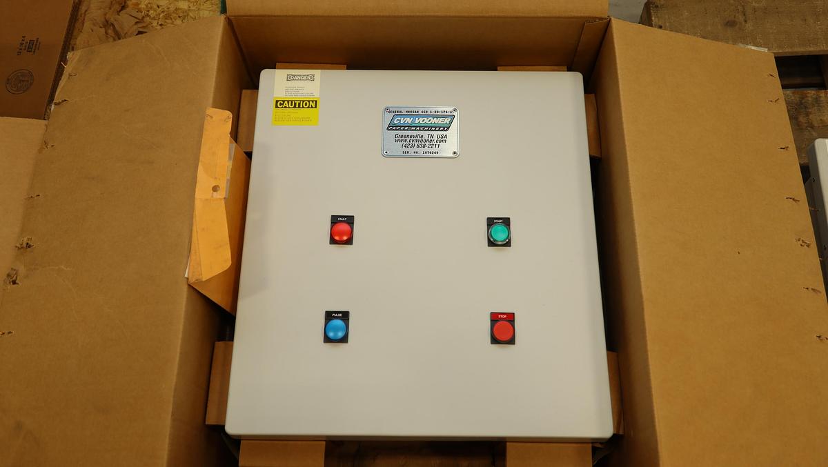 Unused CVN Vooner General Morgan GSD1-30-176-A (SRA 2000) Shower Oscillator Control Unit #47023