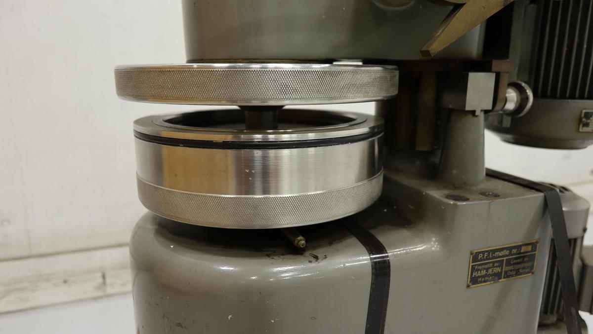 Used PFI Mill Model 101 Beating Performance #46785