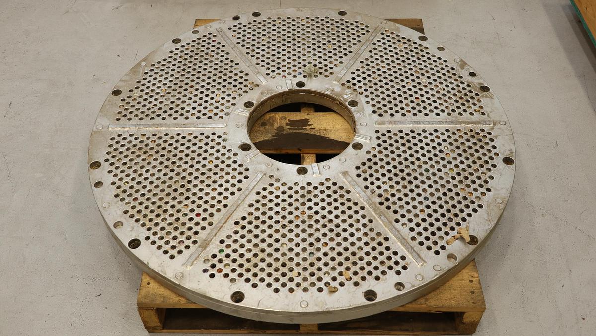 Used Voith Size 12 Combisorter Extraction Plate With Mounting Plate #47017