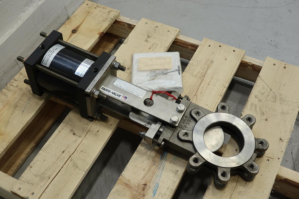 Unused Fabri-Valve 4" Air Operated Knife Gate Valve #47429