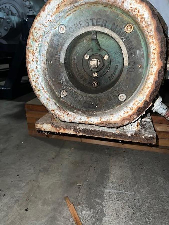 Used Manchester Suction Couch #32565