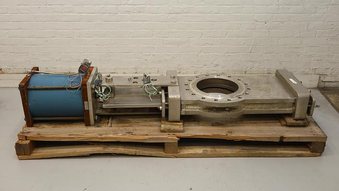 Unused Dezurik 12" Air Operated Thru-Gate Valve #46528