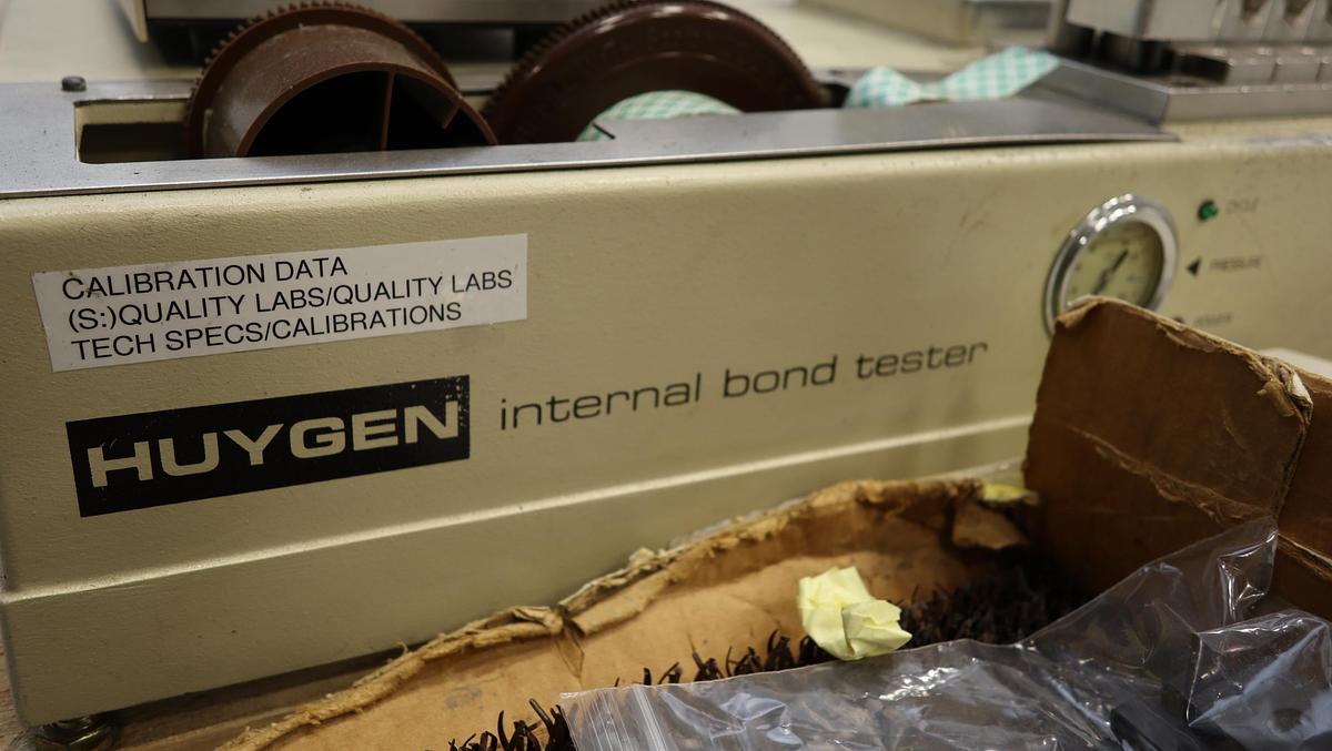 Used Huygen CO.  1314-AV3 Internal Bond Tester #46658
