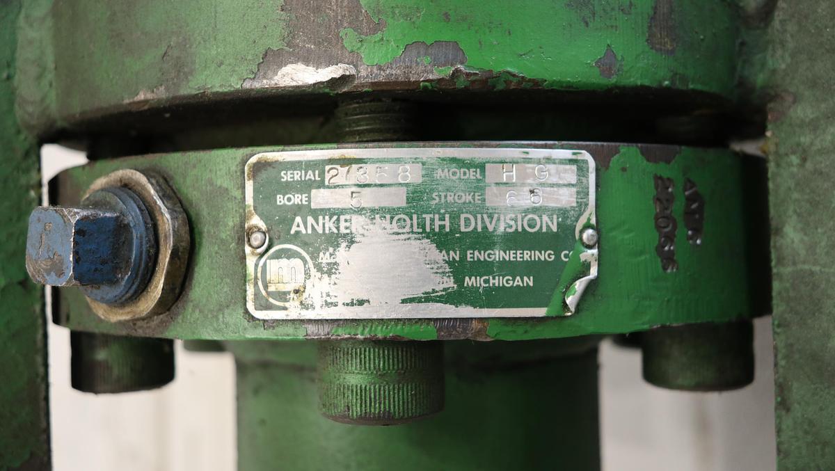 Refurbished BLACK CLAWSON 60" Roll Splitter Cylinder #46661