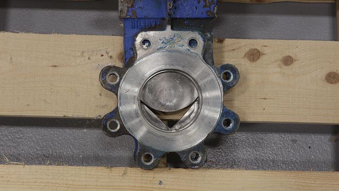 Used Hilton 4” Hand Operated V-Port Knife Gate Valve #45769