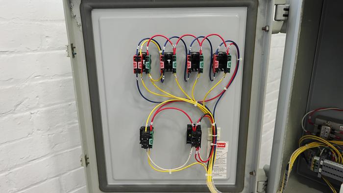 Used Kadant AES 5700S4A2.5 Four-Bank Canister Filter System #45866