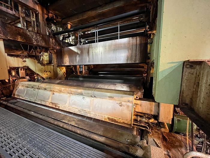Used BLACK CLAWSON PAPER MACHINE, 195" WIRE FOURDRINIER, 9PT CORRUGATED MEDIUM, STANDING IN THE AISLE #46304