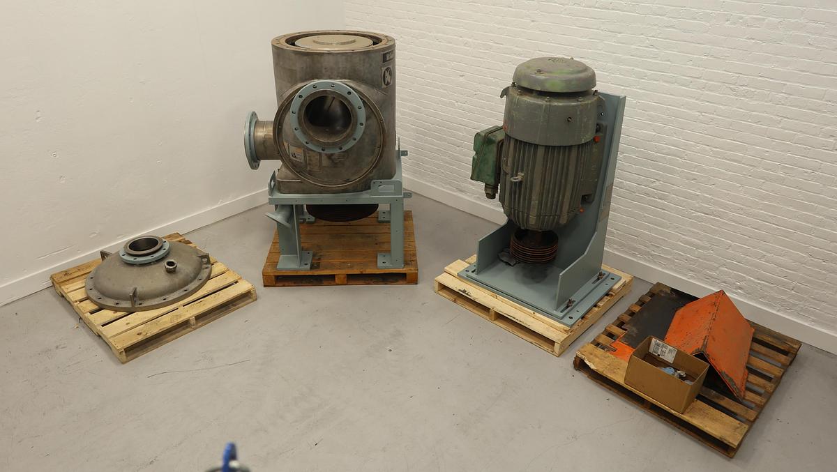 Used Black Clawson UV300 Pressure Screen #46084