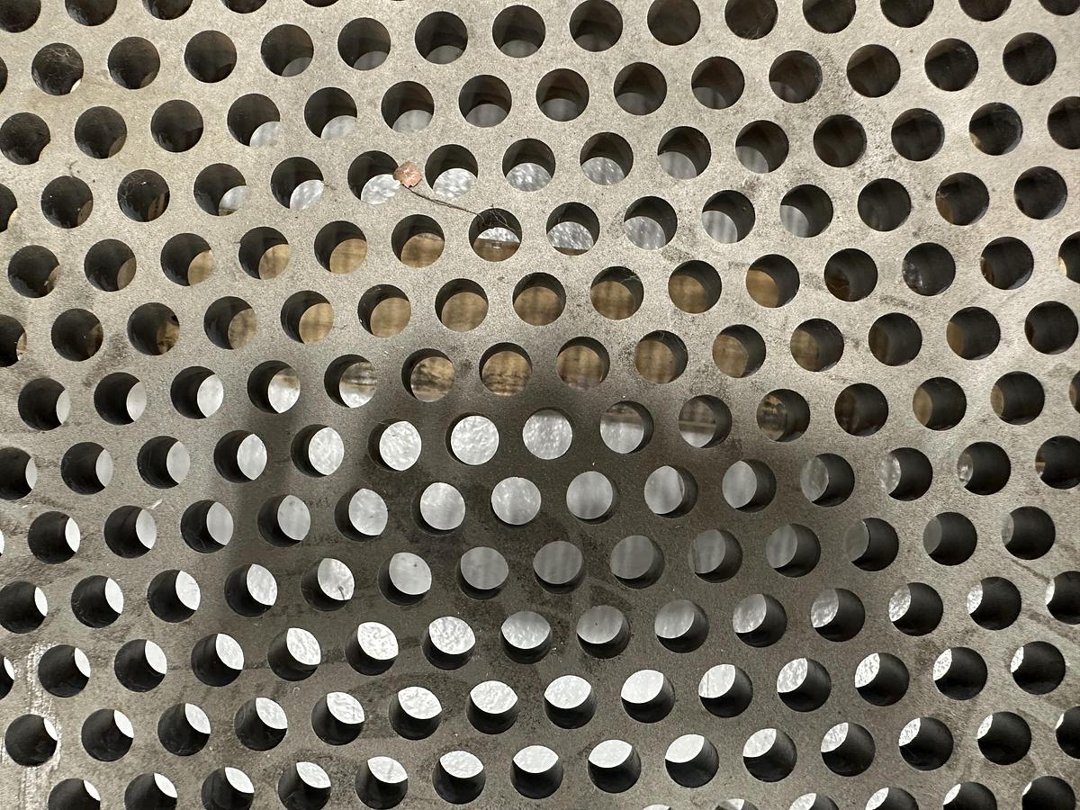 Used Black Clawson 97" Extraction Plate #46830