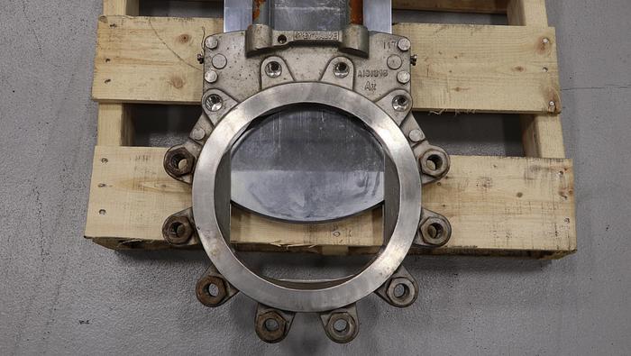 Unused Wey 10" VLC/C10 Square Air Operated Knife Gate Valve #46335