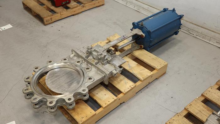 Used Dezurik 14" Air Operated Knife Gate Valve #46346